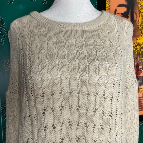 Old Navy White Long Sleeve Pullover Cable Knit Cotton Blend Crew Sweater Size S - Picture 2 of 10